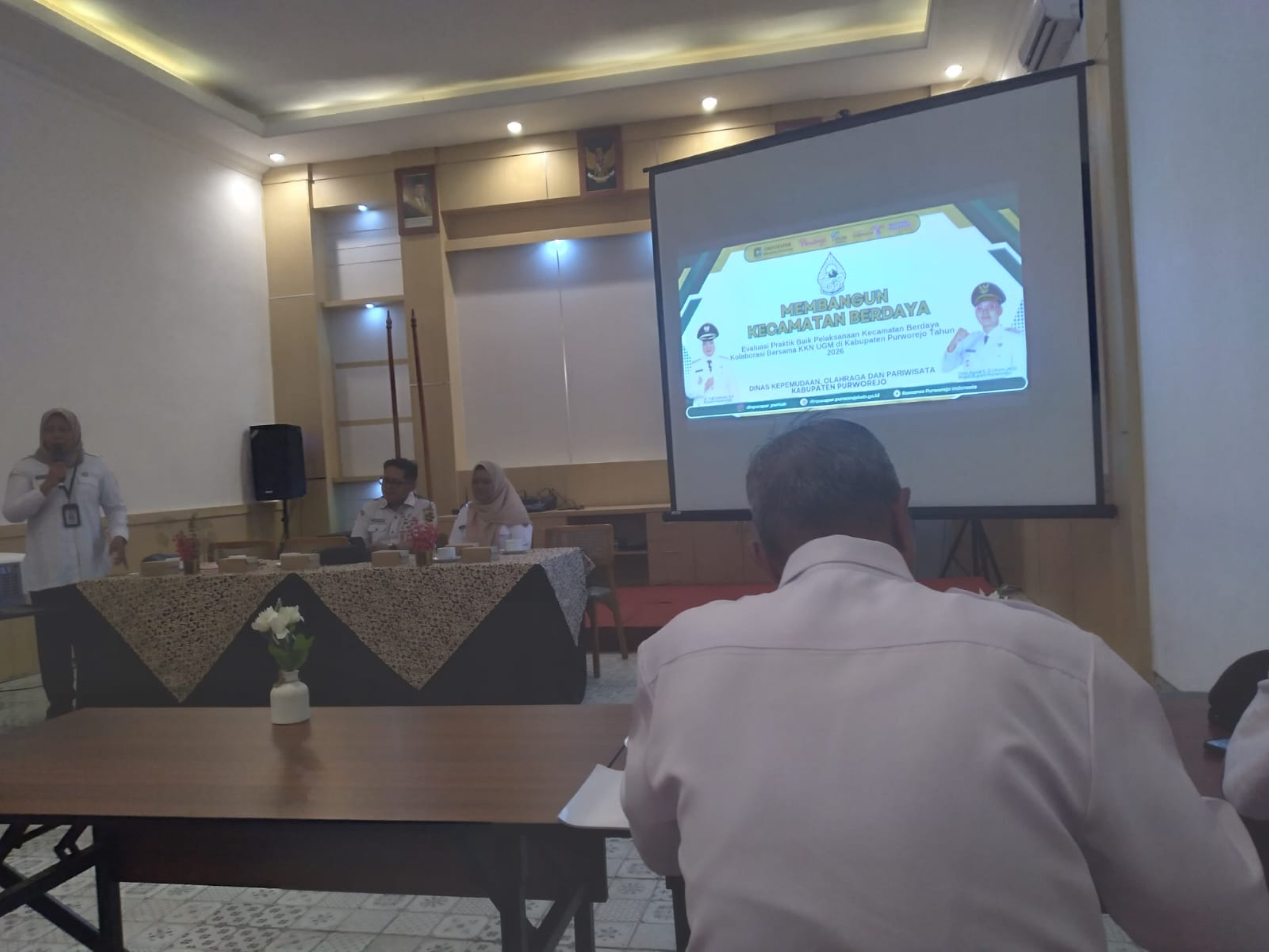 bambu_kuning_agustus3.jpg